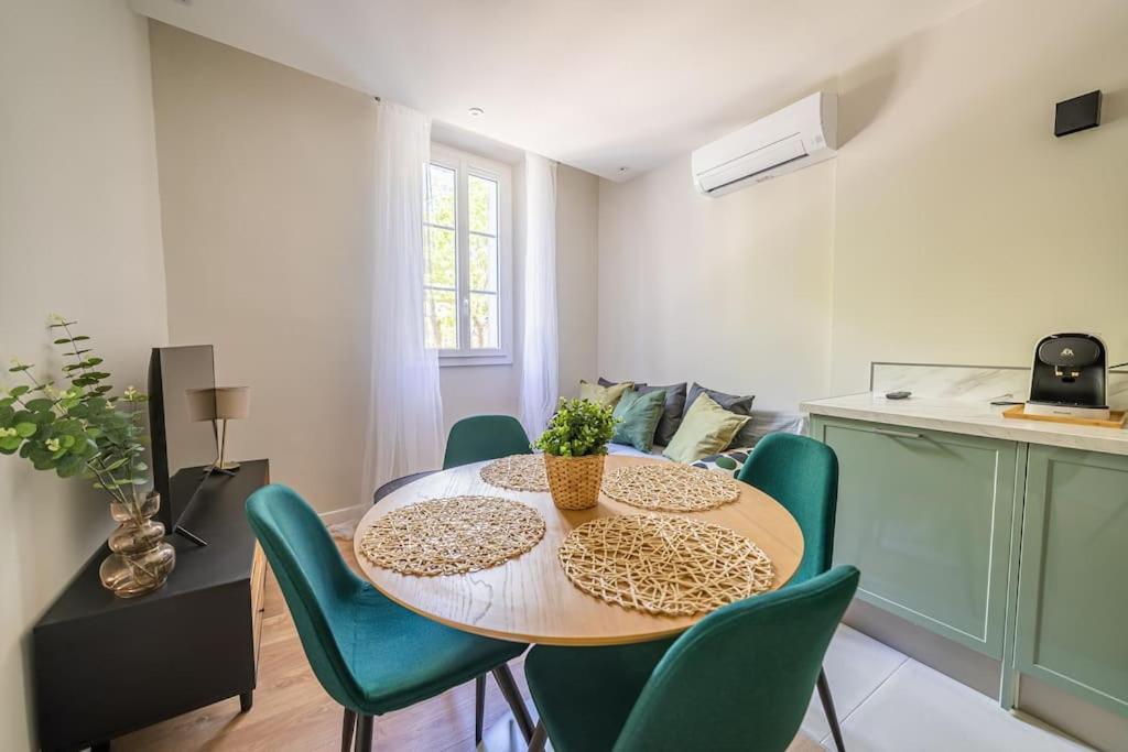 Le Pearl Appartement De Charme En Bord Riviere Collobrières Eksteriør billede